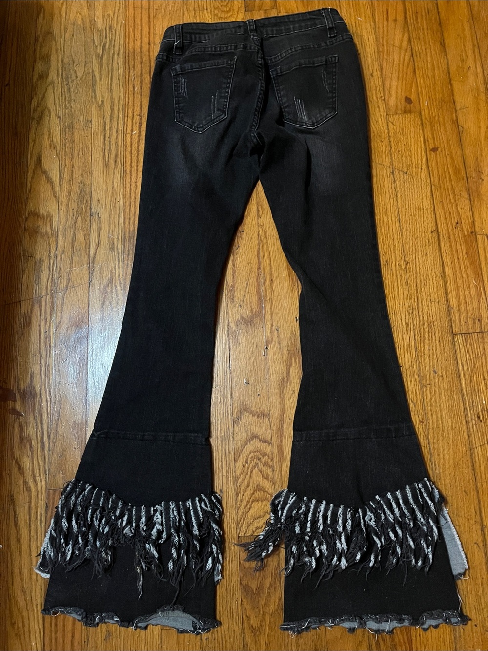 Luxe Moda Black Distressed Flare Jeans with Fringe Hem Size 4 - Picture 8 of 9